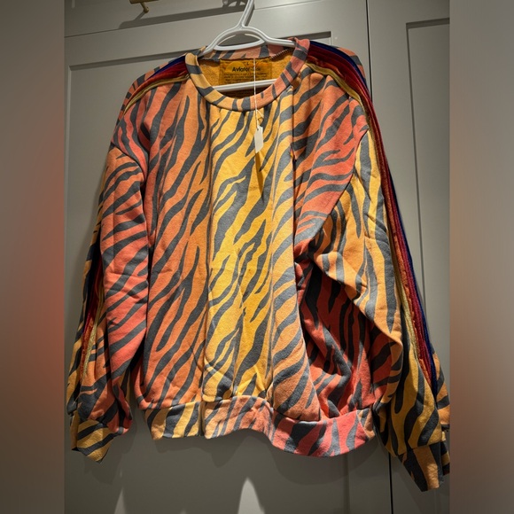 Aviator Nation Tiger print relaxed fit sweatshirt. Size large. NWT. - Picture 2 of 3